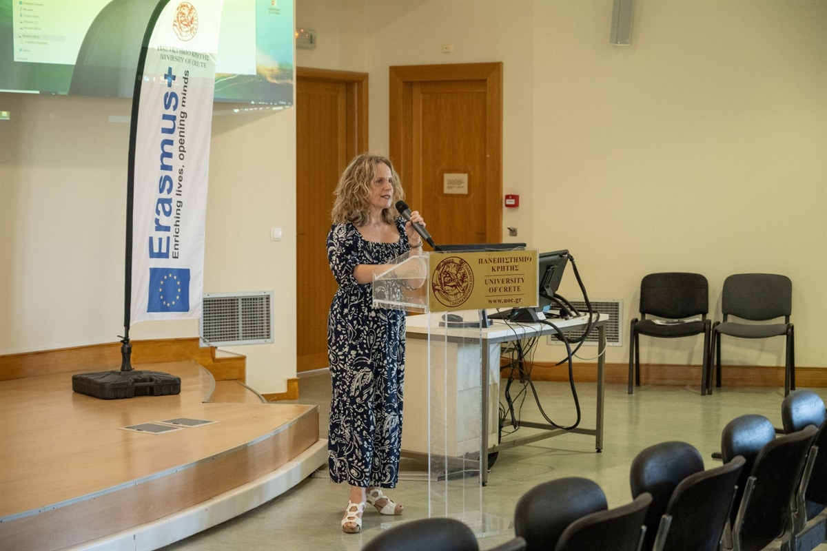 foitites erasmus Rethymno Nea 1759498326
