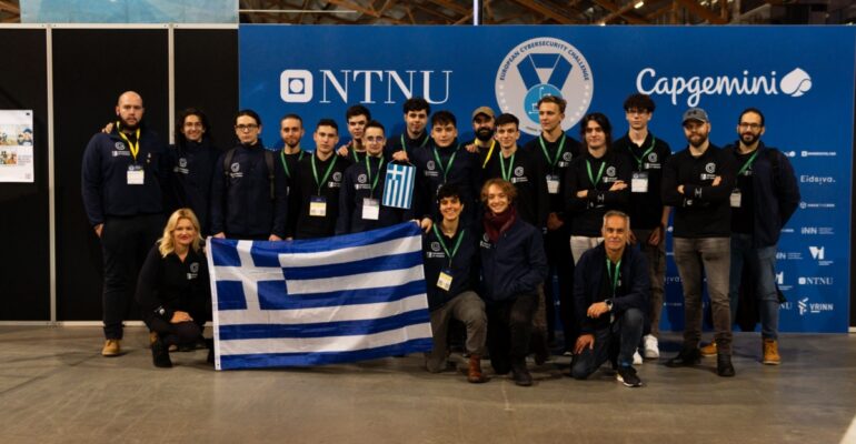 ecsc-team-greece-2023-2048x1365 (1)