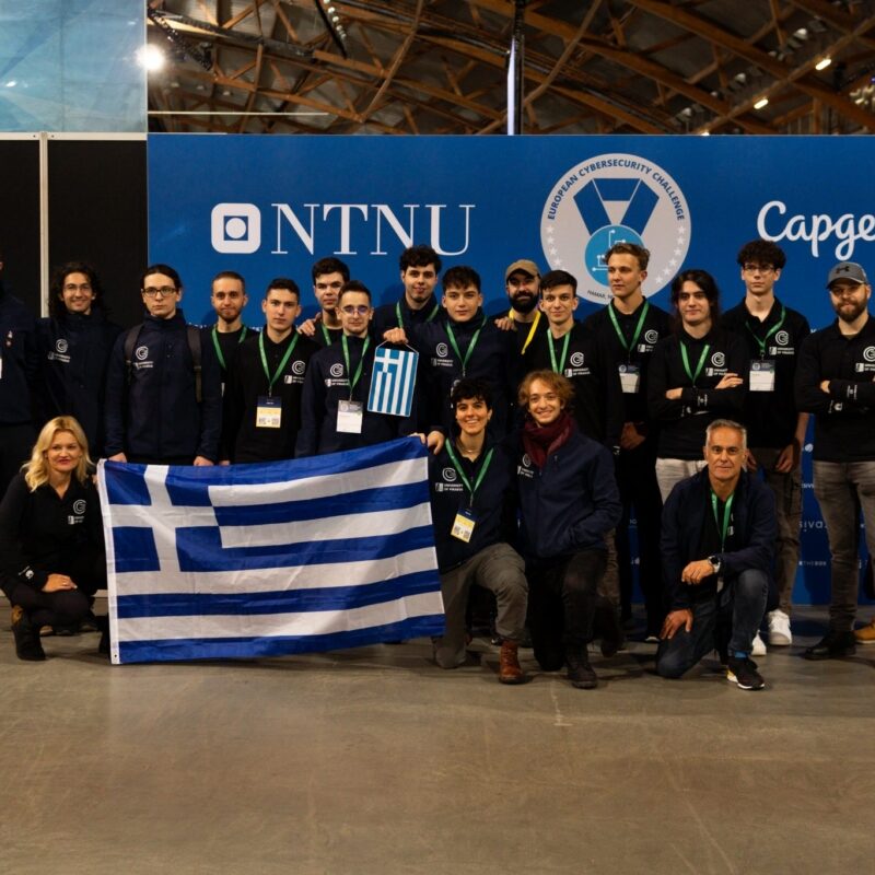 ecsc-team-greece-2023-2048x1365 (1)