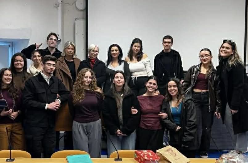 3f900e5f-84a7-4fb6-bce5-0e950fd9e31d (002)